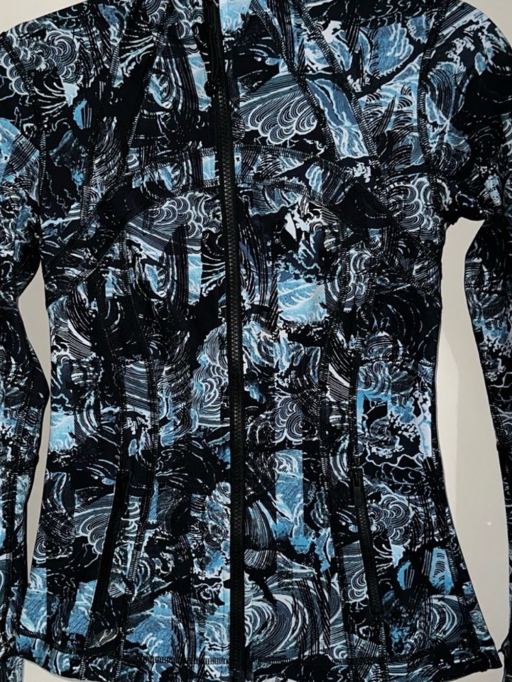 Lululemon Eternal Wave Define Jacket